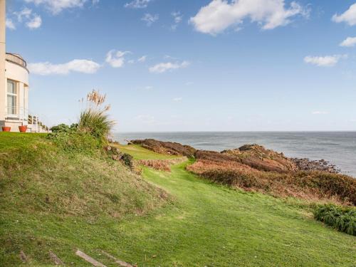 Headland Cottages