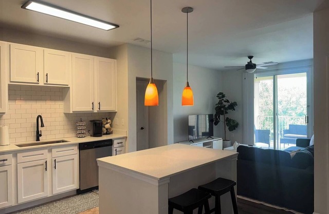 Heart of Bartram Escape! No Cleaning Fee