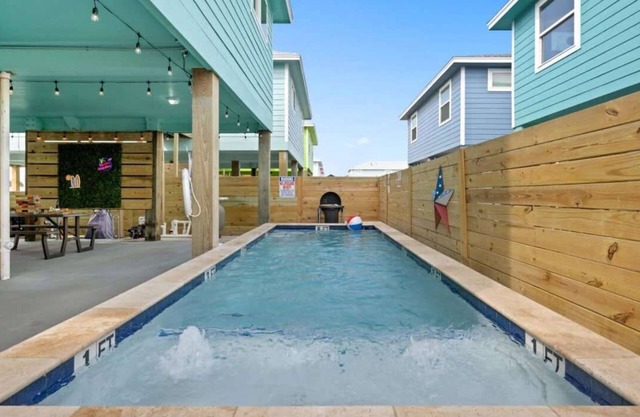 Heated Private Pool! - The Green Casita