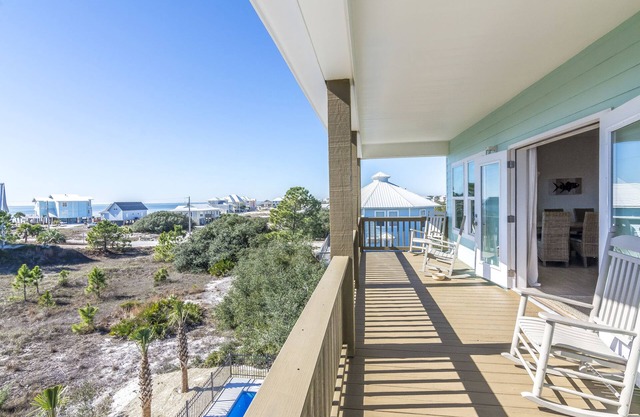 HEATED PRIVATE POOL, 5 bedrooms, Oceanview, Newly decorated and furnished