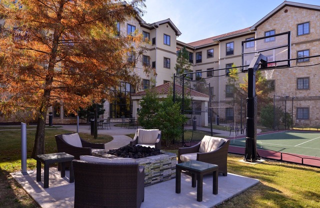 Heated Saltwater Pool + Hot Tub + Suite