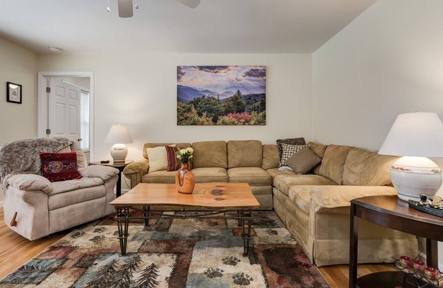 Hendo Rancho d.t. Hendersonville