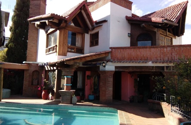 Hermosa "Casa Panoramica" Tipica Vallesana