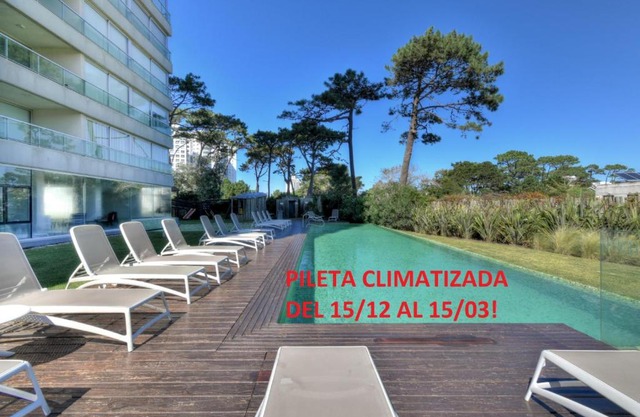Hermoso Apartamento en Punta del Este, piso alto.