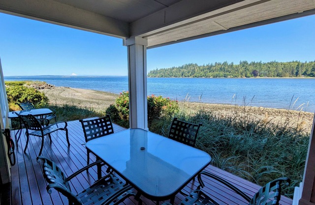 Heron's Nest is a waterfront spectacular 3-bedroom townhome in Port Ludlow