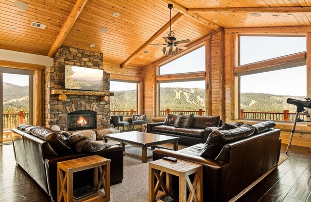 Hidden Haven Estate + Big Bear Lake Views + Snow Play