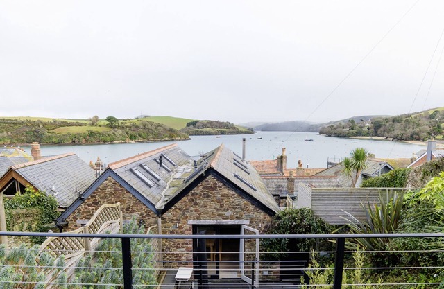 Hidden Treasure - Estuary View, Stylish, Garden