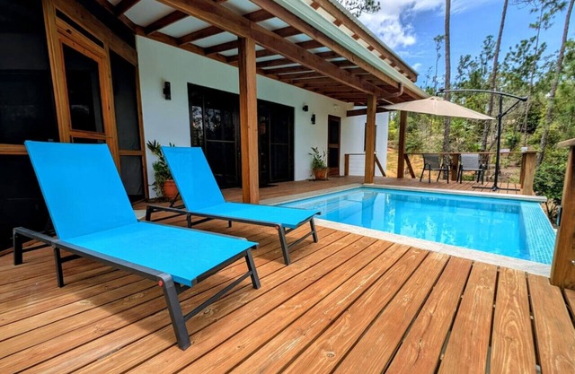 Hidden Villa w/Pool & waterfall