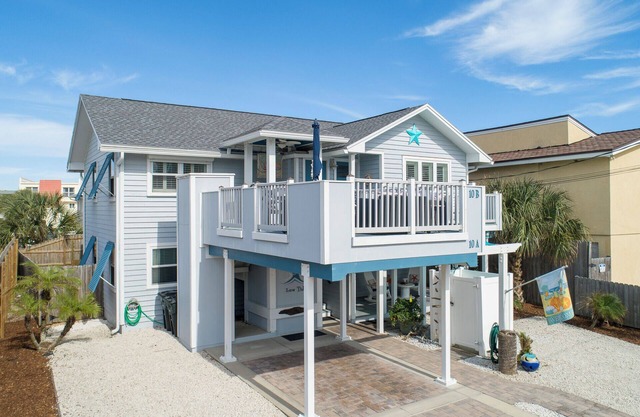 HIGH TIDE - 2 Beds/1.5 Baths - Pet Friendly