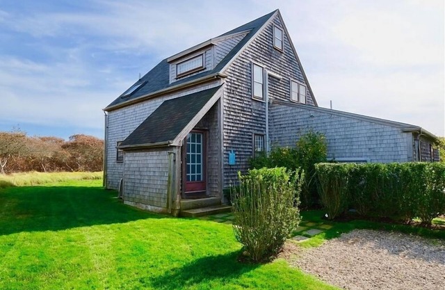 HIGH TIDE - Comfy Home W/Pool, High Tide