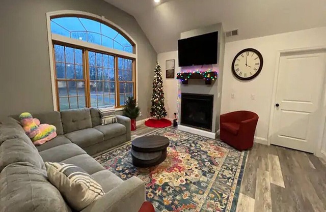 Highland 4BR Vacation Home Near New Paltz, Liberty View Farm & Hudson Valley