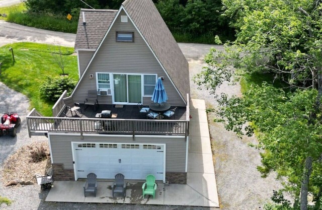 Highland Lake Waterfront Cabin