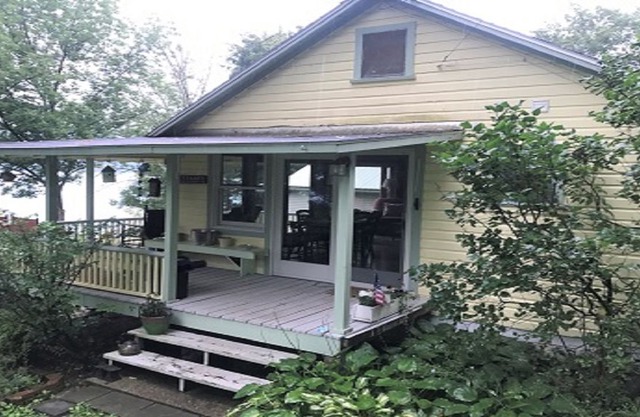 Hillside Cottage overlooking Otsego Lake! Lake Views!