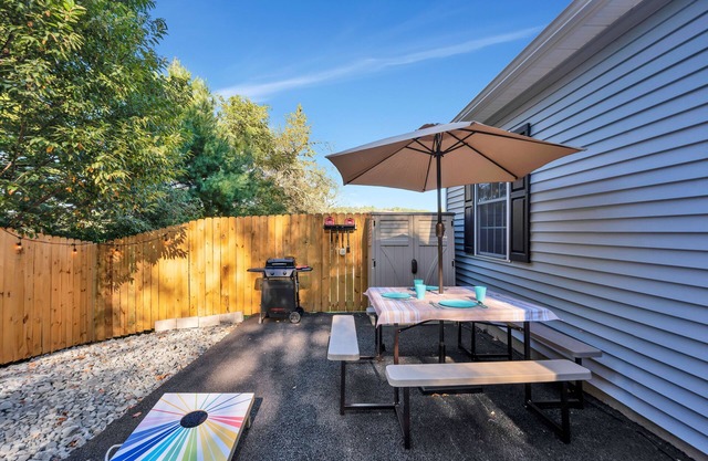 Hilltop Hideaway - Charming 1-bedroom home w/pull-out in Honesdale, PA