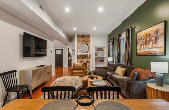 Hist. Frankfort: Hot Tub, Downtown, Bourbon Trail