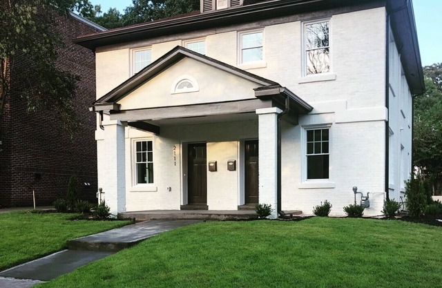 Historic Dilworth Townhome