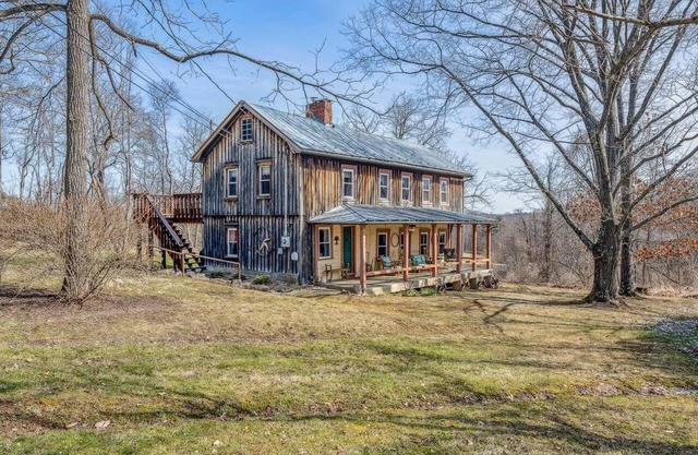 Historic Farmhouse Homestead in an idyllic, countryside setting