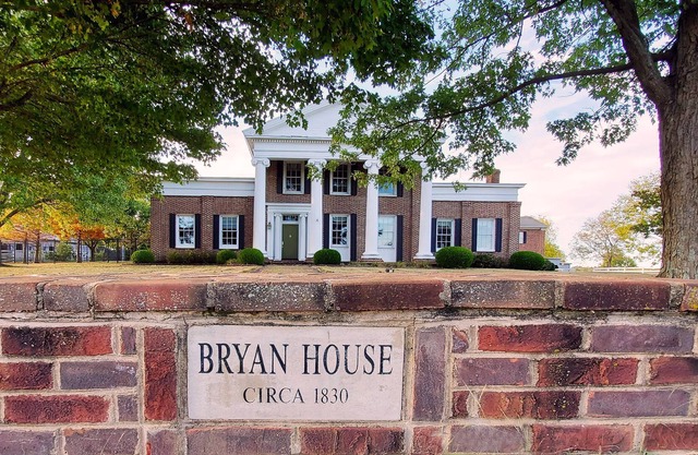 Historic Grand Southern Estate w/pool and 12 acres, just outside Lexington, KY!