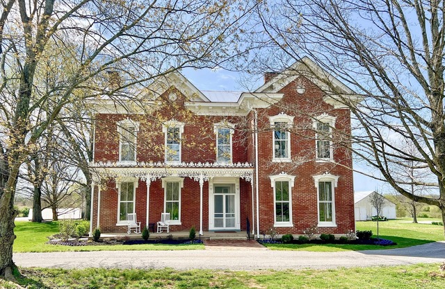 Historic Home Farm Stay in the Heart of Bourbon Country
