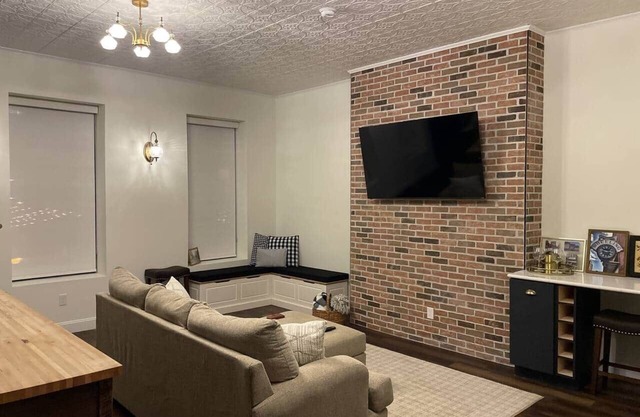 Historic Market Plaza Apartment