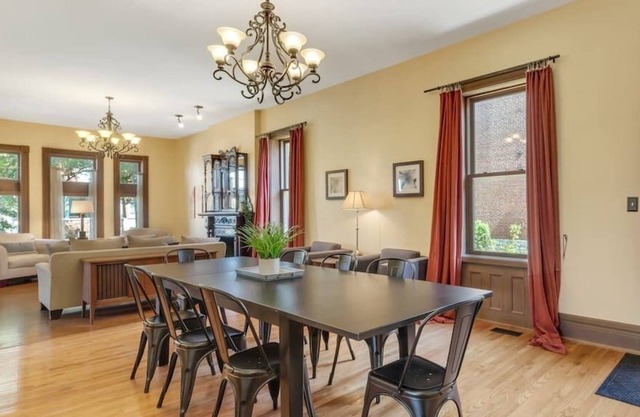 Historic Victorian | Lafayette Square | 5 Bedroom
