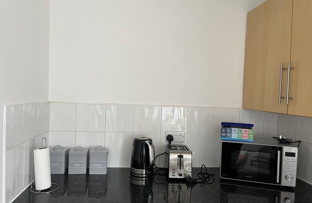 Hive Stays, Sleeps 3, Free Parking, Wifi, Smart Tv