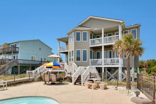Holden Dreams Brunswick Vacation Rentals Ocean Front with private heated pool and elevator