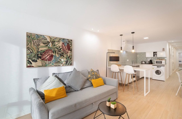 Holiday Apartment 'Strada Suites Las Canteras' with Sea View, Wi-Fi and Air Conditioning