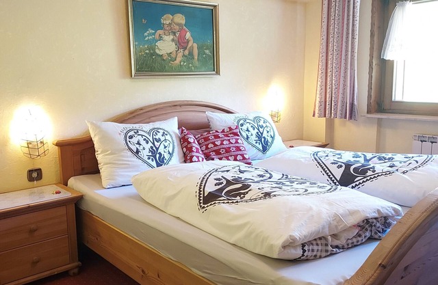 Holiday Apartment 'Schäfchen' with Shared Garden and Wi-Fi