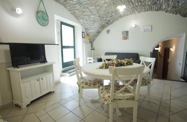 Holiday Diano San Pietro Persons Farmhouse