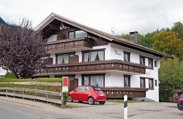 Holiday Apartment 'Obermaiselstein' with Mountain View and Private Terrace