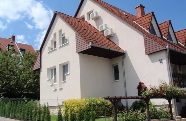 Holiday apartment Balatonföldvár for 1 - 10 persons with 4 bedrooms - Holiday apartment