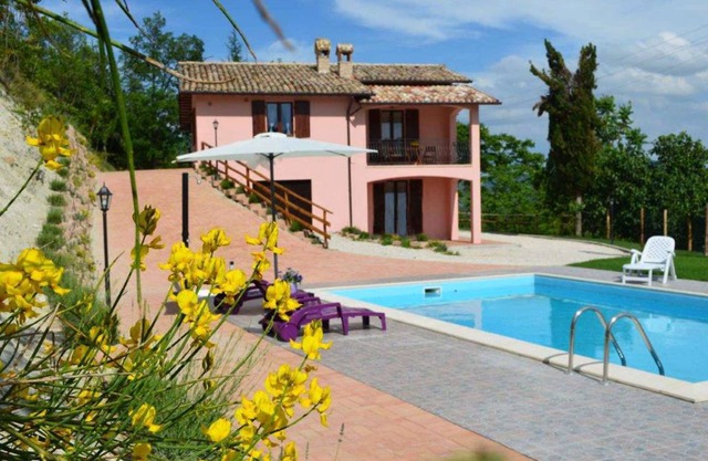 Holiday apartment with terrace and pool