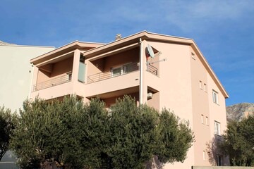 Holiday apartment 100 m to the beach and with air conditioning