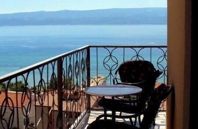 Holiday Apartment in Duće with Barbecue and Terrace and Great View