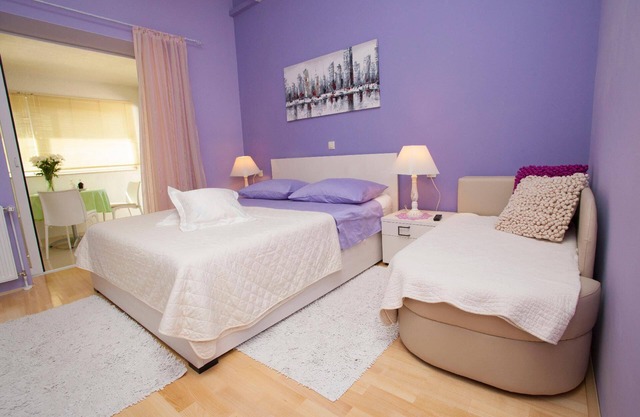 Holiday apartment Makarska for 1 - 2 persons - Holiday apartment in one or multi-family house
