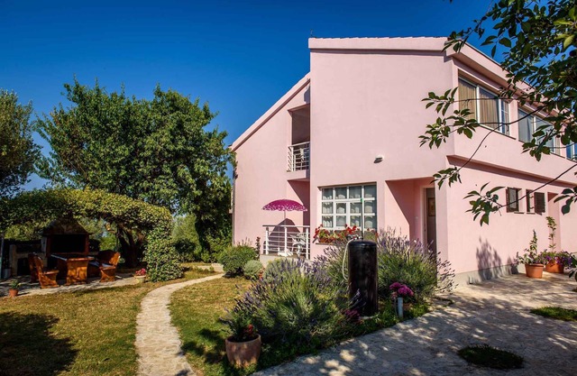 Holiday apartment mit Klimaanlage und Terrasse