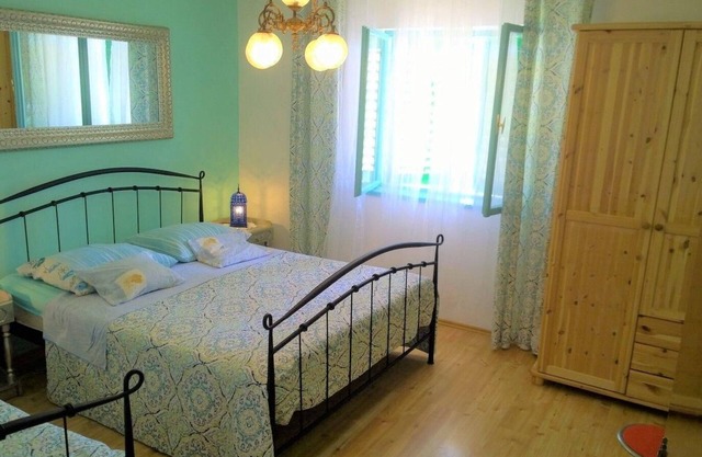 Holiday apartment Sibenik for 1 - 6 persons with 2 bedrooms - Holiday apartment in one or multi-fami