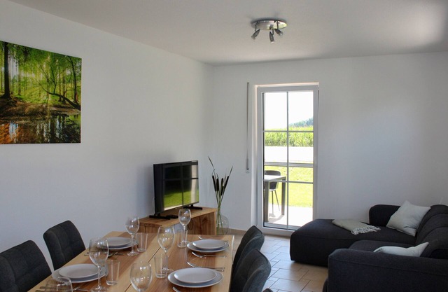 Holiday Apartment 'Sonnenterrasse' with Private Terrace, Private Garden and Wi-Fi
