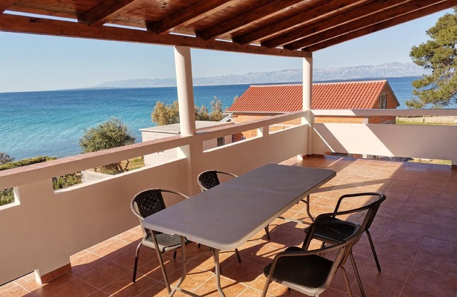 Holiday apartment Ugljan (Ort) for 1 - 6 persons with 2 bedrooms - Row house