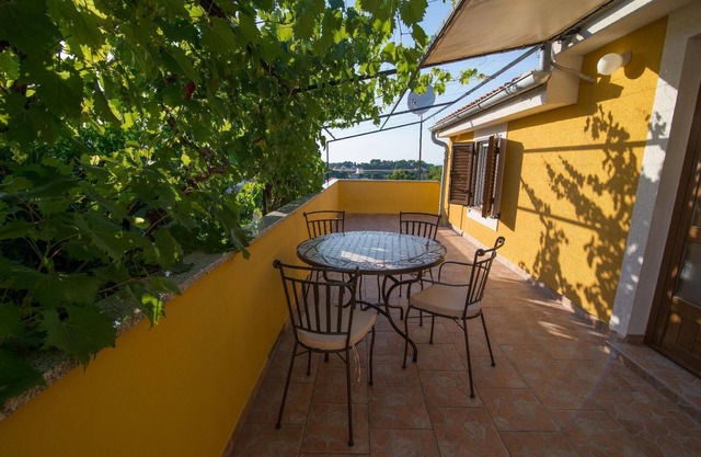 Ferienwohnung Veli Losinj Für Personen 