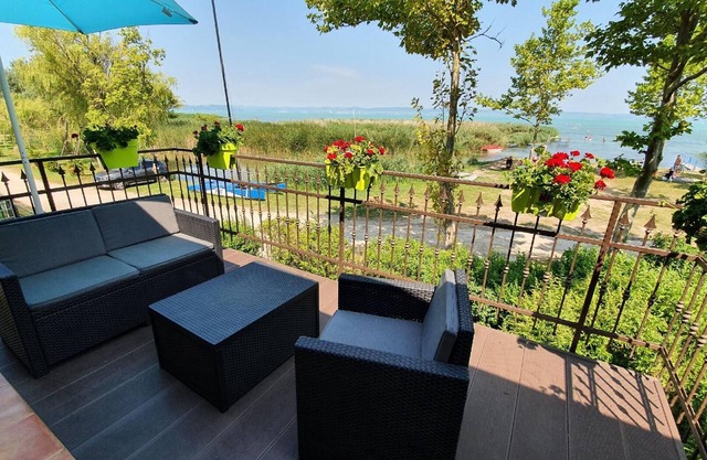 Holiday apartment with a balcony for four people