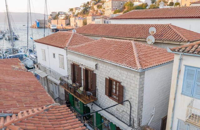 Holiday apartment with view of the water