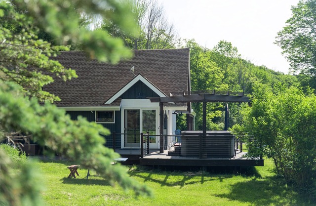 HOLIDAY DREAM COME TRUE! Modern Catskills Cabin with Mountain Views