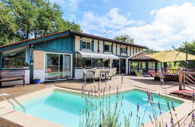 Holiday Home 'Espace, Calme, Confort' with Private Pool, Private Terrace and Private Garden