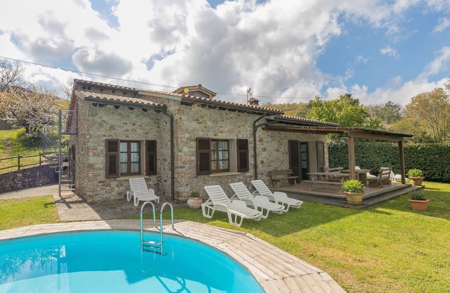 Holiday Home "Stupendo Rustico in Pietra" with Pool & Wi-Fi