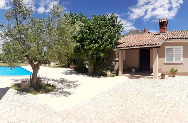 Holiday Home AQUA with pool