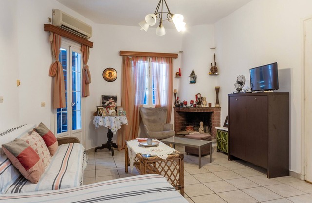 Holiday Home 'Charmante' with Mountain View, Wi-Fi and Air Conditioning
