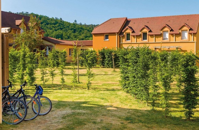 Holiday Home in France with Garden Terrace