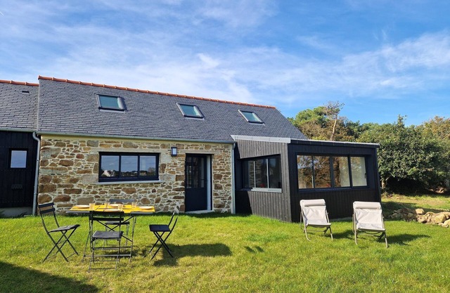 Holiday Home in Plougasnou near Guerzit Beach